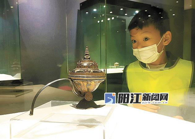 “盛世风尚”大唐金银器珍宝展在市博物馆开展.jpg