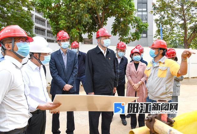 焦兰生温湛滨调研阳江应用型本科院校筹建及疫情防控工作.jpg