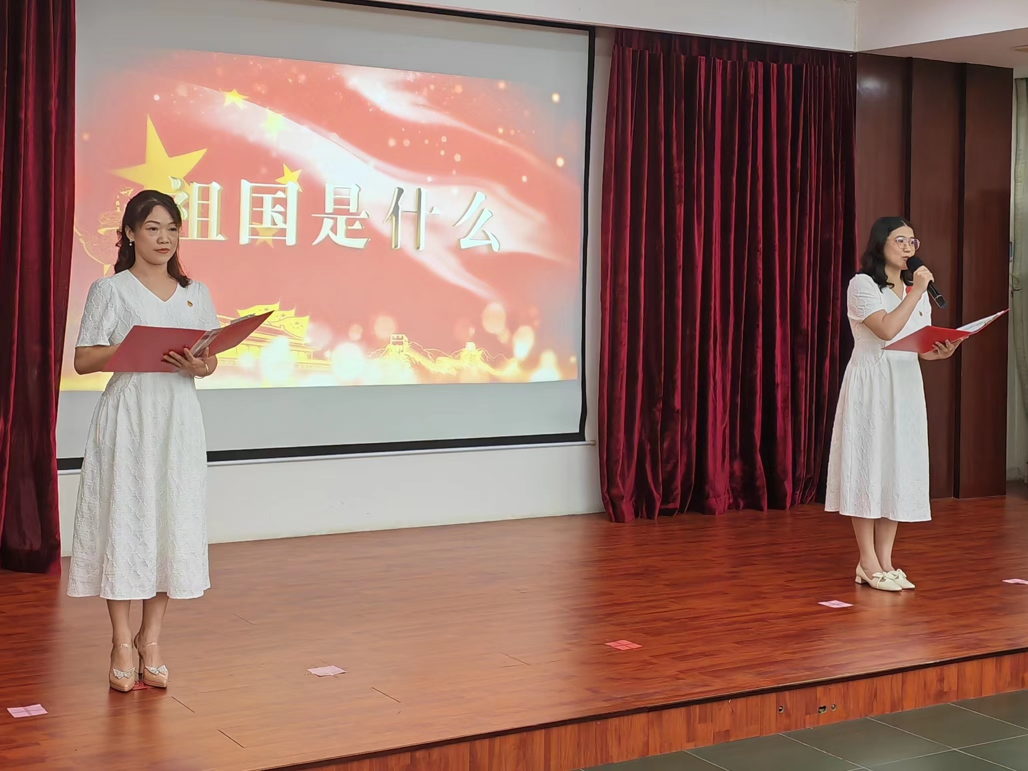 选手朗诵2.jpg