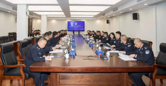 珠海、阳江两地公安机关举行素质强警结对交流协作座谈会暨签约仪式1.jpg 珠海、阳江两地公安机关举行素质强警结对交流协作座谈会暨签约仪式1.jpg