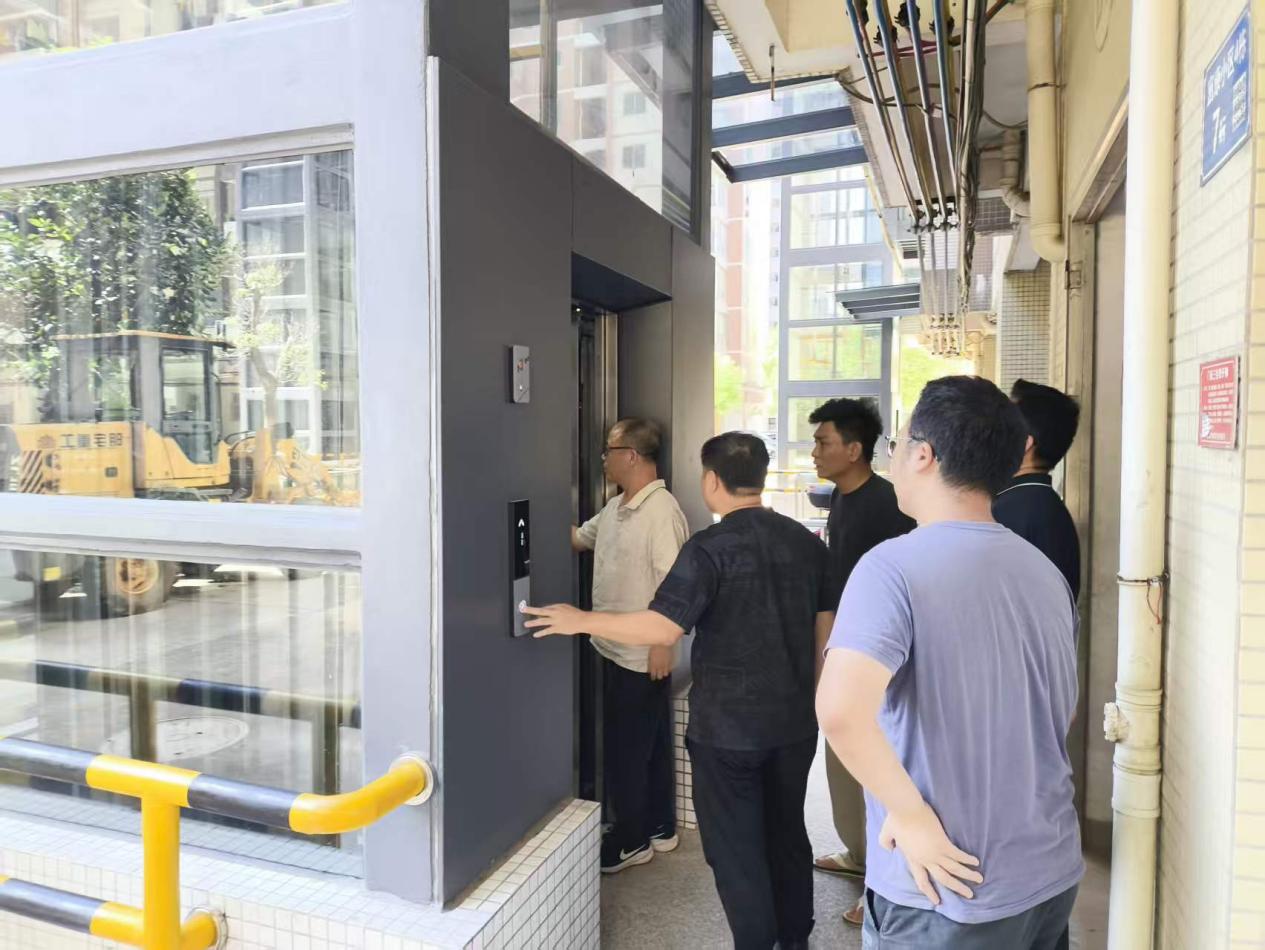 富康公租房小区加装电梯二期项目正式投入使用.docx_2